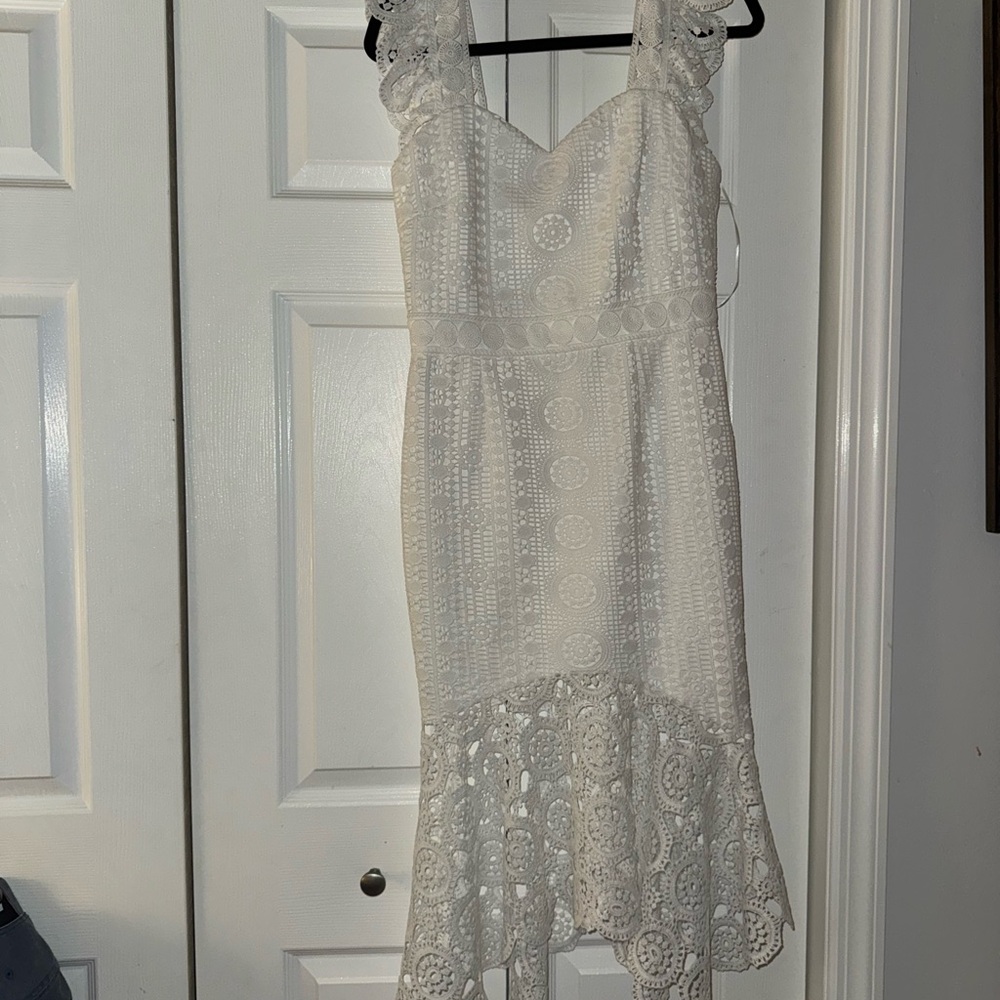 Elegant White Lace Dress